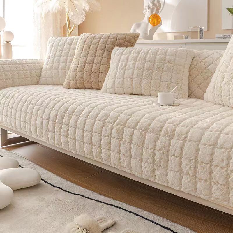 Luxuriöser Komfort: Neuer Plüsch-verdickter, rutschfester Sofaüberzug